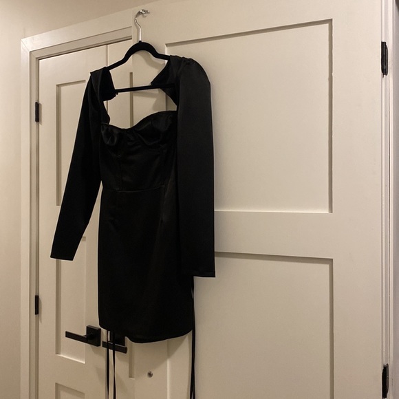 Oh Polly Dress - Picture 3 of 3